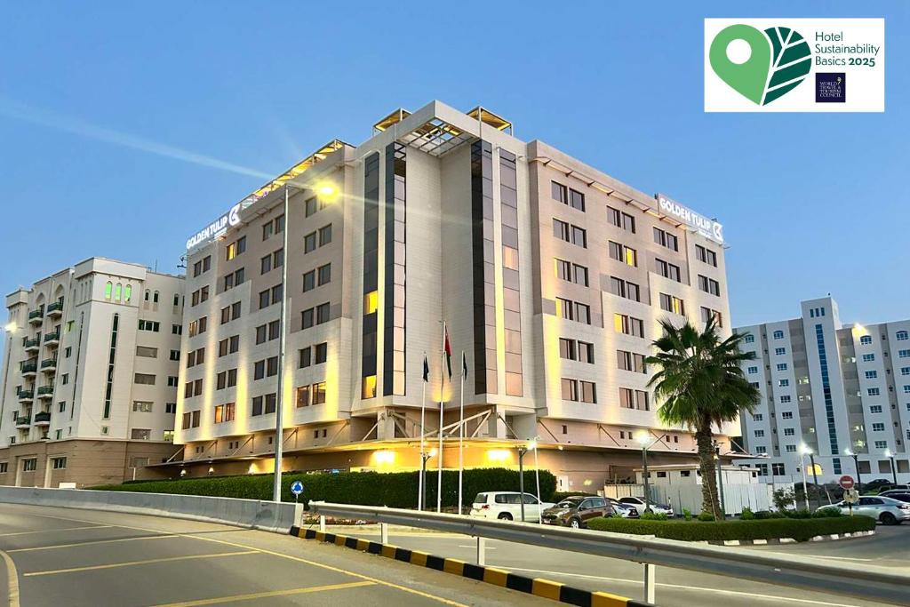 Golden Tulip Muscat