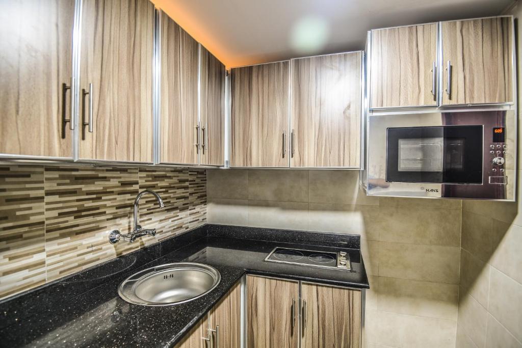 Grand Flora Hotel Dubai 04