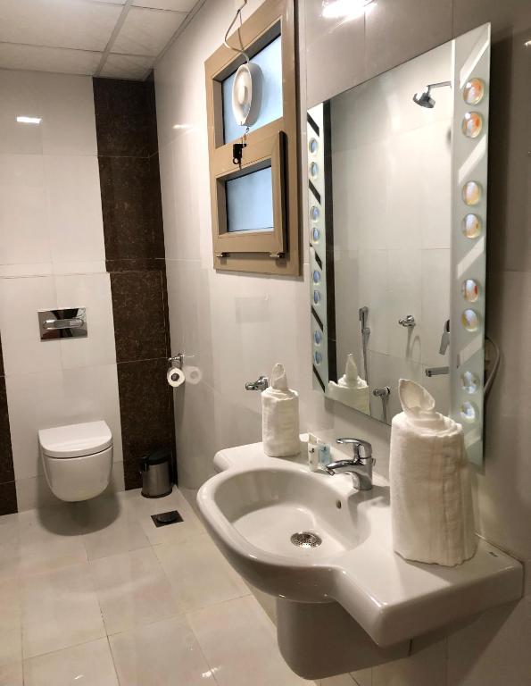 Weekdays Hotel Muscat 03