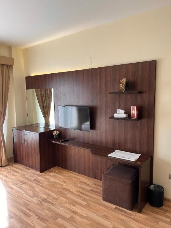 Weekdays Hotel Muscat 04