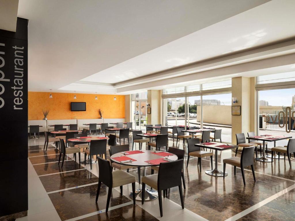ibis Muscat Muscat 03