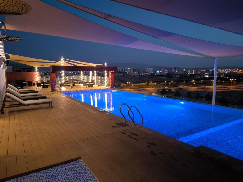 Carnelian Muscat – Airport Hotel