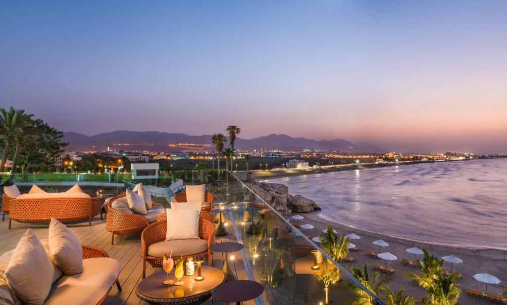 Crowne Plaza Muscat by IHG Muscat 03