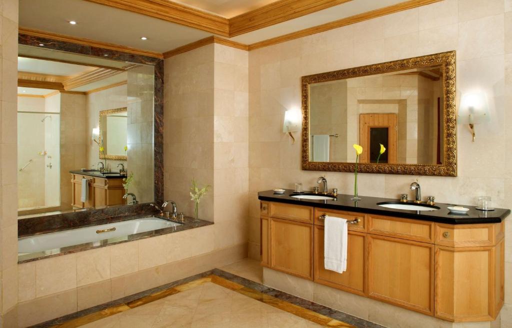 Grand Hyatt Muscat Muscat 02