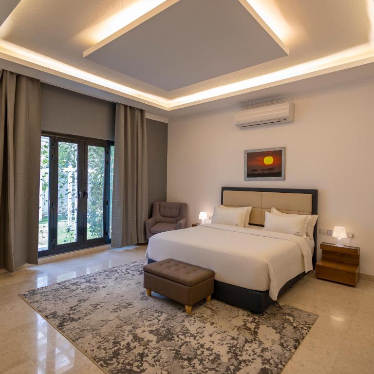 The Pool Villa – Tanuf